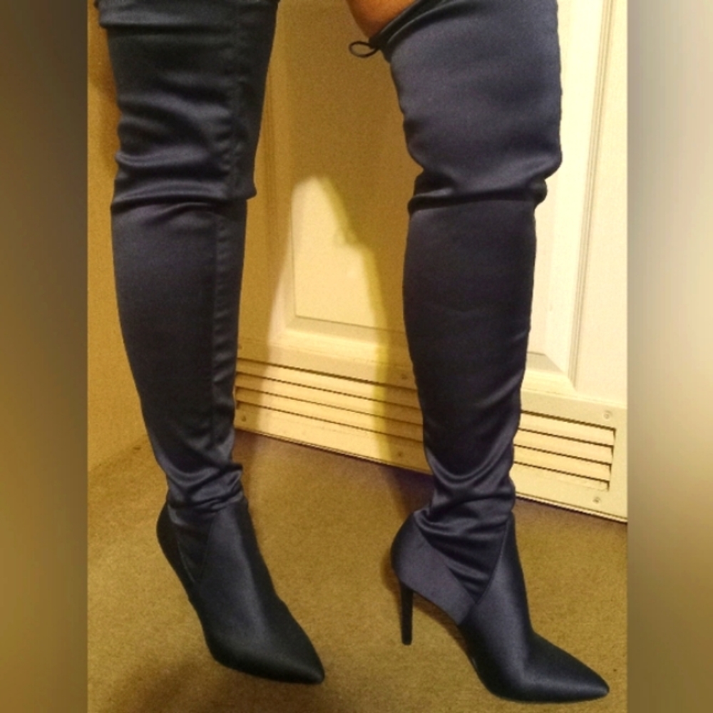 Size 6 1/2 Jessica Simpson over the knee boots - Picture 2 of 4